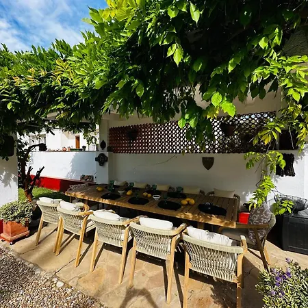 Dea - Away From - Families Only Villa